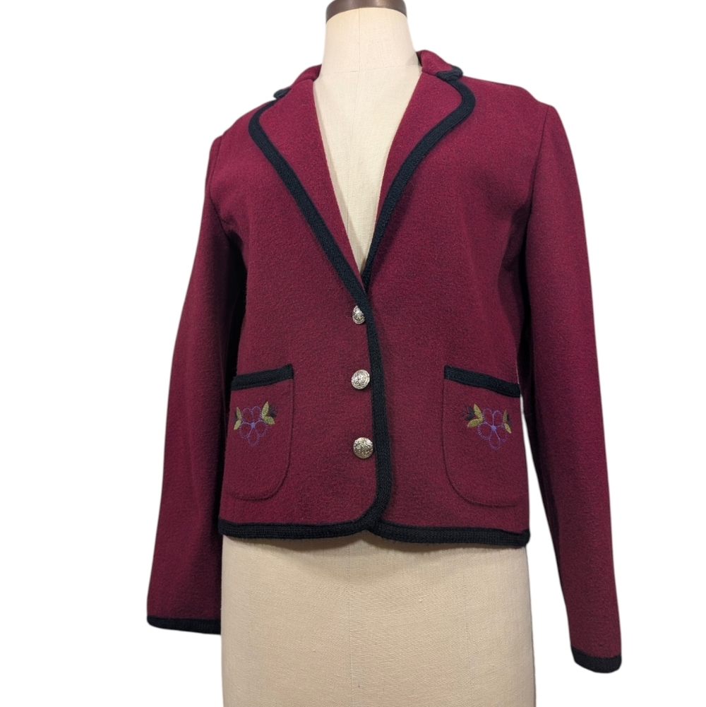 Vintage wool blend pile burgundy 3 button blazer W floral embroidery. Sz 12